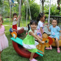 VOV - Quốc hội với cử tri: Luật Trẻ em, Luật Phòng chống bạo lực gia đình: Cơ sở để phụ nữ, trẻ em được sống trong mái nhà yêu thương của mình