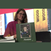 “Nestāsti” ir L. poētiskas piezīmes, piedzīvotas Šveicē