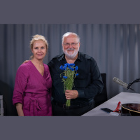 Viņa balsi grūti sajaukt ar kādu citu. Tiekamies ar Armandu Birkenu