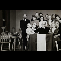 Saglabāt latvisko identitāti, dzīvojot vairākās kultūrās. Priedīšu dzimtas stāsts