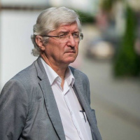 Tror på renvasking for fetteren