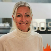 ENGASJERT: Ruth Mariann Hop - Smaltalk