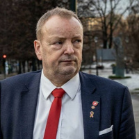 Hordfast utsettes - steke reaksjoner