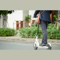 Ceļu satiksmē – tikai ar reģistrētu elektroskrejriteni!