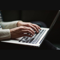 Latvijas iedzīvotāji digitālo maku vērs vaļā ar e-paraksta palīdzību