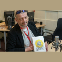 Mācoties vēsturi, mēs mācāmies domāt. Pieminam vēsturnieku Arti Buku