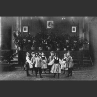 Bērnudārzu attīstība Latvijā un sodi skolēniem starpkaru periodā