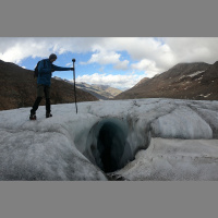 Pētnieks: Alpu ledāju liktenis ir izlemts, līdz gadsimta beigām tie nokusīs