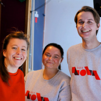 Sirkus-revy / Innbruddsbølge provoserer / Norsk misnøye