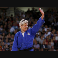 Urška Žolnir do zlata!