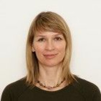 Dr. Mateja Erdani Kreft