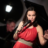 Pada dež – Monom feat. Rober Jukič in Nina Strnad