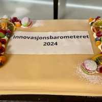 Innovasjonsbarometer, forsøk med sykefravær og lederkurs.
