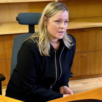 Ny kommunalminister og strid om datalagring i Sandnes.