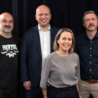 Politikerlatter, tillitskrise og finansminister på besøk