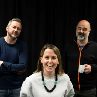 Om bonfæst i Hollywood, Borten Moes aprilsnarr og historisk tale