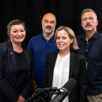 Politisk comeback, rabalder og fintrønder-sjokk