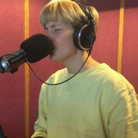 Fredag 27.10 - Livemusikk med Some Feather og fiskekjærlighet