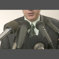 Joki un nopietnība politiskajā retorikā