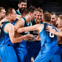 Slovenija prepričljivo čez četrtfinalno oviro! Dragić in Dončić naslednjo sezono skupaj v Dallasu?