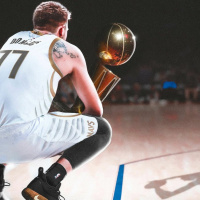 Čistka v Dallasu! Kaj pa zdaj? Kdaj se bo Dončić boril za naslove? Pogovor z Mikom Bibinsom