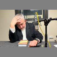 Divu aktieru - autora Joahima Meierhofa un tulkotāja Gundara Āboliņa - tikšanās grāmatā