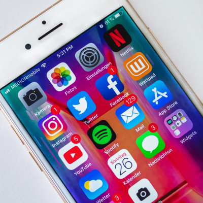 Helt På Nett - Sosiale Medier Og Kommunikasjon Med Kristian Thomassen