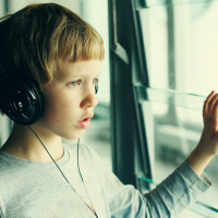 #3 Bakenfor Tung Tids Tale - Av Olaug Nilssen