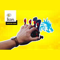 Latvija var! Videospēļu kontrolieru izstrādātājs Azeron