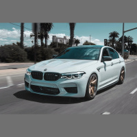 BMW funkciju abonēšana, Starlink satelīti vairs nemirdzēs un Fiqsy eletroauto