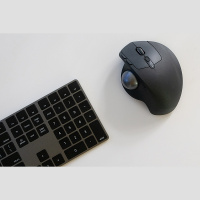 Klaviatūru un datorpeļu tendences ar Lauri Āboliņu jeb Konsumer