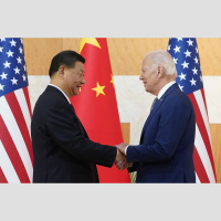 Tiksies ASV un Ķīnas prezidenti. Rokādes Lielbritānijas valdībā