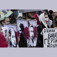 Pasaules reakcija uz Baltkrievijas rīcību. Vācijā rudenī gaidāmas vēlēšanas