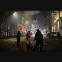 Gruzijā turpinās protesti. Sīrijā atkal uzliesmo pilsoņkarš