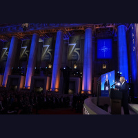 ASV norit NATO samits. Orbana miera misija. Francijas vēlēšanu rezultāti