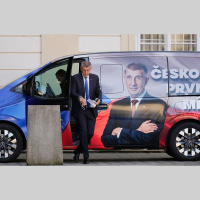 Valsts iestāžu dīkstāve ASV. Politiskā krīze Francijā. Jauni izaicinājumi Čehijai