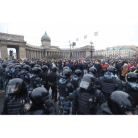 Protesti Krievijā un Brazīlijā. Neskaidrības ar Covid-19 vakcīnu piegādēm