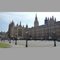 Ārkārtas vēlēšanas Lielbritānijā. Prezidenta impīčmenta process ASV. Sarunas Parīzē