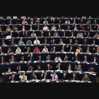 Par Eiroparlamenta vēlēšanu rezultātiem, Mejas demisiju un citiem notikumiem pasaulē