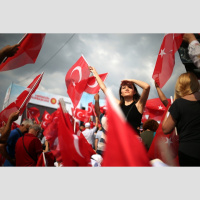 Notikumi Turcijā, Itālijas valdības ārpolitika un valdības krīze Spānijā