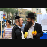 Pasaulē: Izraēlai jauna valdība. ASV prezidenta vēlēšanu kampaņa. Merekeles- Makrona plāns