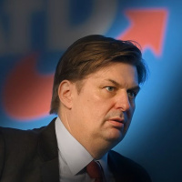 Episode 155. Ytre høyre-bonanza: rettssaker og spionmistanker.