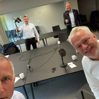 Finanslunsj Med Fåne Og Staavi