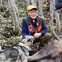 70 år med elgjakt, hunder og reingjeting med Christian Vole 
