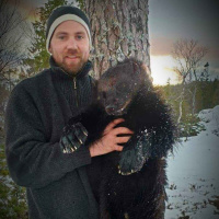 Mink, rev, elg, jerv og hunder med Raymond Nilsen