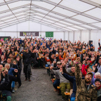 Sliten mann, øyeblikk som aldri blir glemt, CWD og trafikk