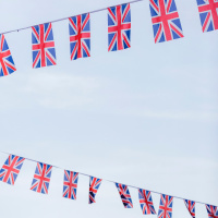 L18T21: Žerdin in Markeš o britanski kraljevi poroki