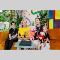 Svētki Vērmanes dārzā un DARRADIS un Skolēnu teātru klātesamība svētkos