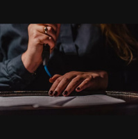 Ar ko mūsdienās lasītāja uzmanību piesaista Prozas lasījumu autori?