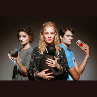 Raganas - Dainas Tabūnas romāna skatuves versija Marta Elīna Martinsone iestudējumā